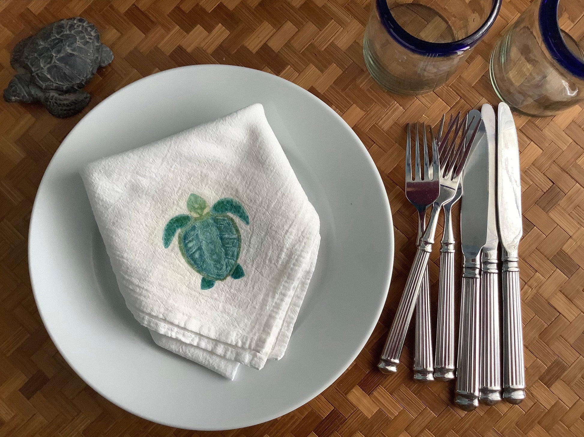 Sea Turtle Beach House Cotton Napkin Set.