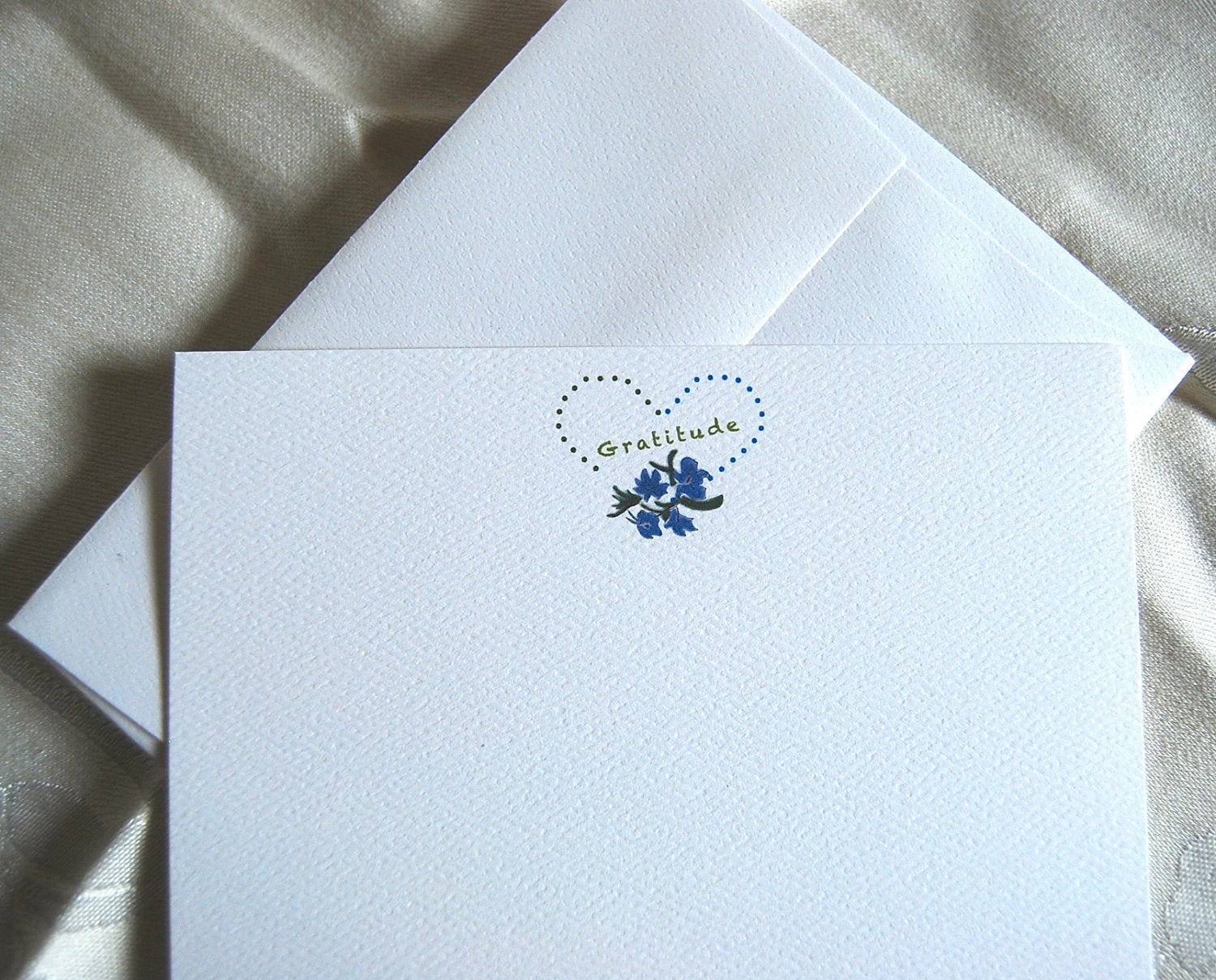 Gratitude Cards, Heart with Flowers, Note Cards, Thank You Flat Card, Gracious, Heartfelt Notes, Kindness Notes, Yoga Studio,Yoga Instructor.