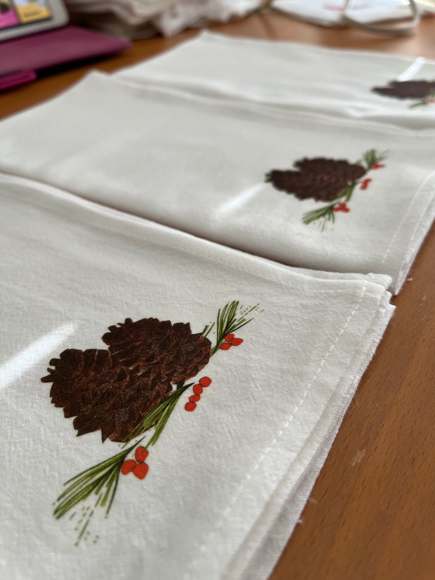 Pine Cones Holiday Cotton Napkin Set